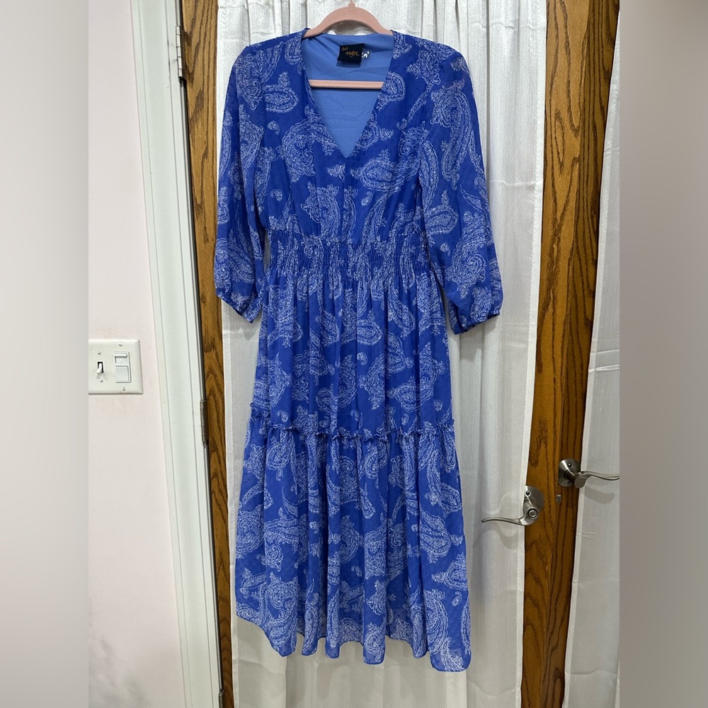 Taylor blue paisley midi dress